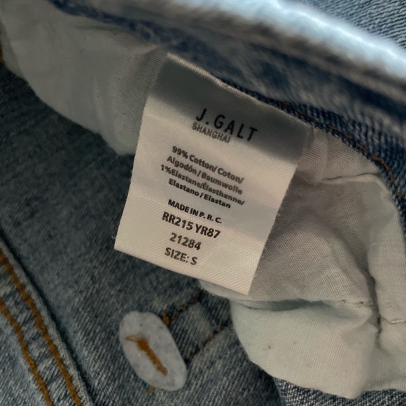 Brandy Melville Low Waisted Flare Jeans - Picture 3 of 4